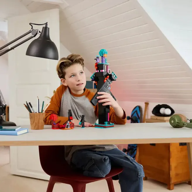 Constructor LEGO Minecraft The Enderman Tower, art. 21279 Constructor LEGO Minecraft The Enderman Tower, art. 21279