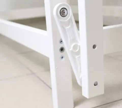 Pătuț Kuzya Iepuraș Alb pe balansoar Pătuț Kuzya Iepuraș Alb pe balansoar