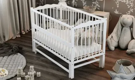 Patuc Kuzya Anghelina-2 Alb pe balansoar Patuc Kuzya Anghelina-2 Alb pe balansoar