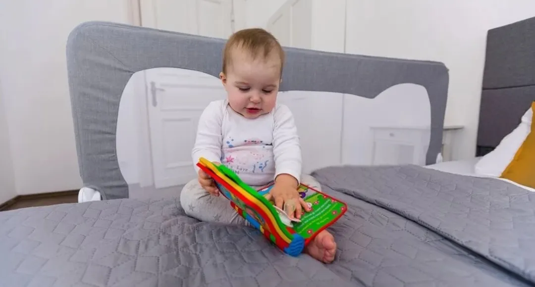 Barieră de protecție pentru pat Lionelo Hanna Grey, 150 cm Barieră de protecție pentru pat Lionelo Hanna Grey, 150 cm