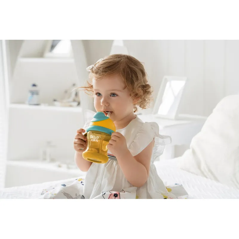 Cana anti-varsare cu pai Roxy Kids, Miere (RFD-008-B) Cana anti-varsare cu pai Roxy Kids, Miere (RFD-008-B)