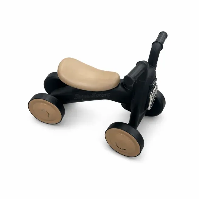 Mașinuță ride-on cu 4 roți, lumini și sunet, negru cu scaun bej, cod 10104c