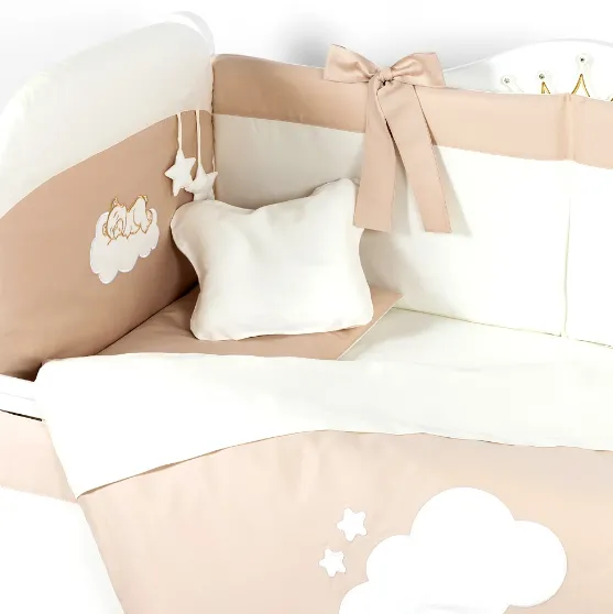 Lenjerie de patut 8 piese PM Satin Urs Maro Lenjerie de patut 8 piese PM Satin Urs Maro