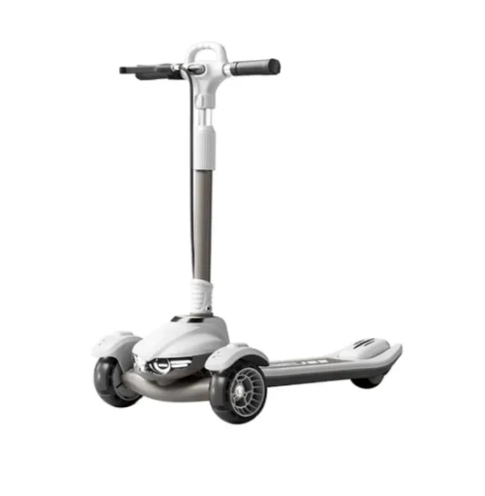 Trotinetă pentru copii cu 3 roți luminoase, far cu lumină, platformă cu muzică și Bluetooth, alb, RTM Scooter (41561)