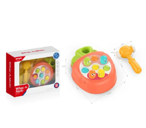 Juacarie bate cu ciocanul