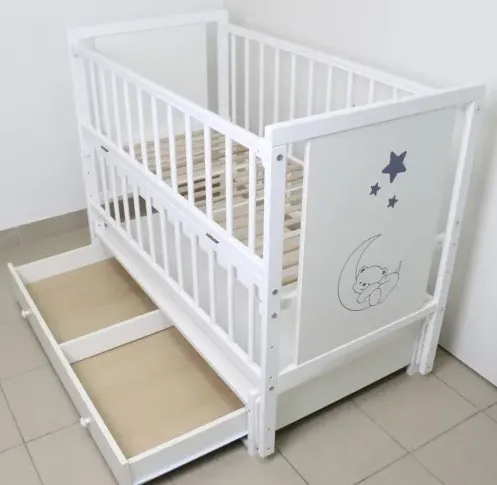 Pătuț Kuzya Urs Alb pe balansoar cu sertar Pătuț Kuzya Urs Alb pe balansoar cu sertar