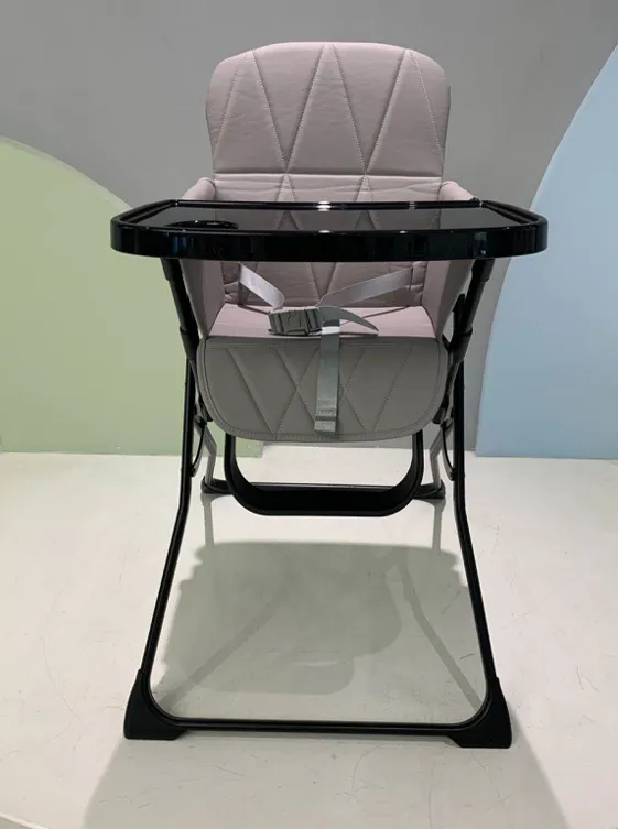 Scaun pentru hranire Ivolia A33