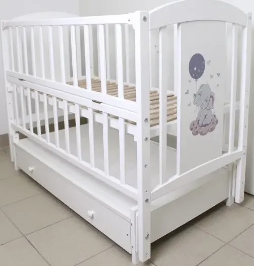 Pătuț Kuzya Elefant Alb pe balansoar cu sertar