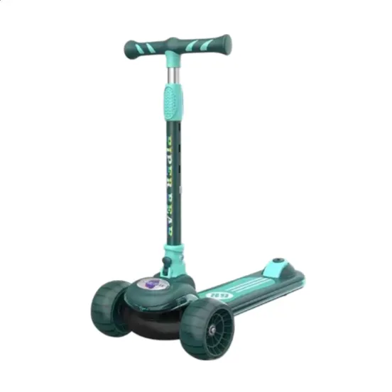 Trotinetă pentru copii cu 3 roți luminoase, platformă cu muzică și lumini, verde, RTM Scooter (53458)