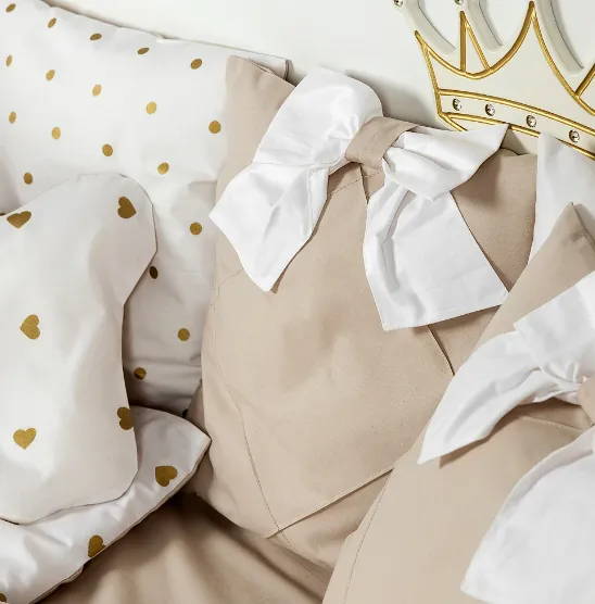 Lenjerie de patut 8 piese PM Perne Maro Lenjerie de patut 8 piese PM Perne Maro