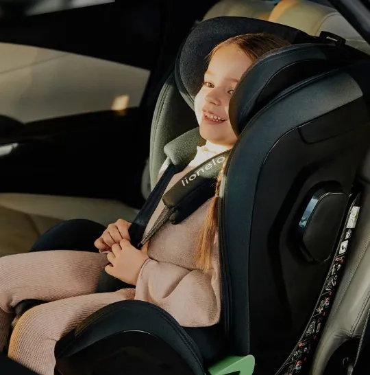 Scaun auto 76-150 cm (i-Size) Isofix Lionelo Harper Black Carbon Grey Scaun auto 76-150 cm (i-Size) Isofix Lionelo Harper Black Carbon Grey