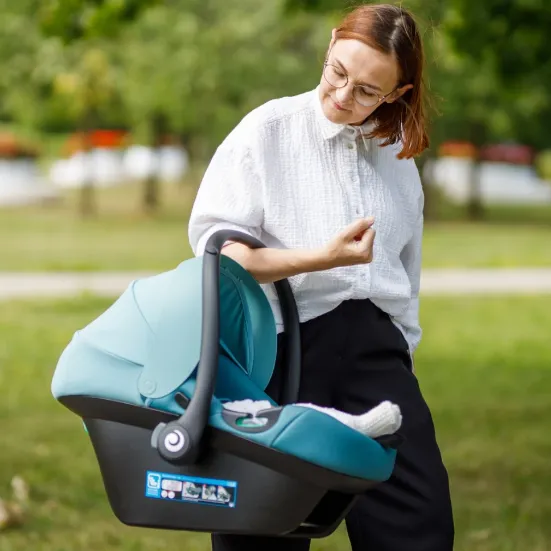Scoica auto 40-87 cm (i-Size) Isofix Tutis Elo Lux Mint Scoica auto 40-87 cm (i-Size) Isofix Tutis Elo Lux Mint