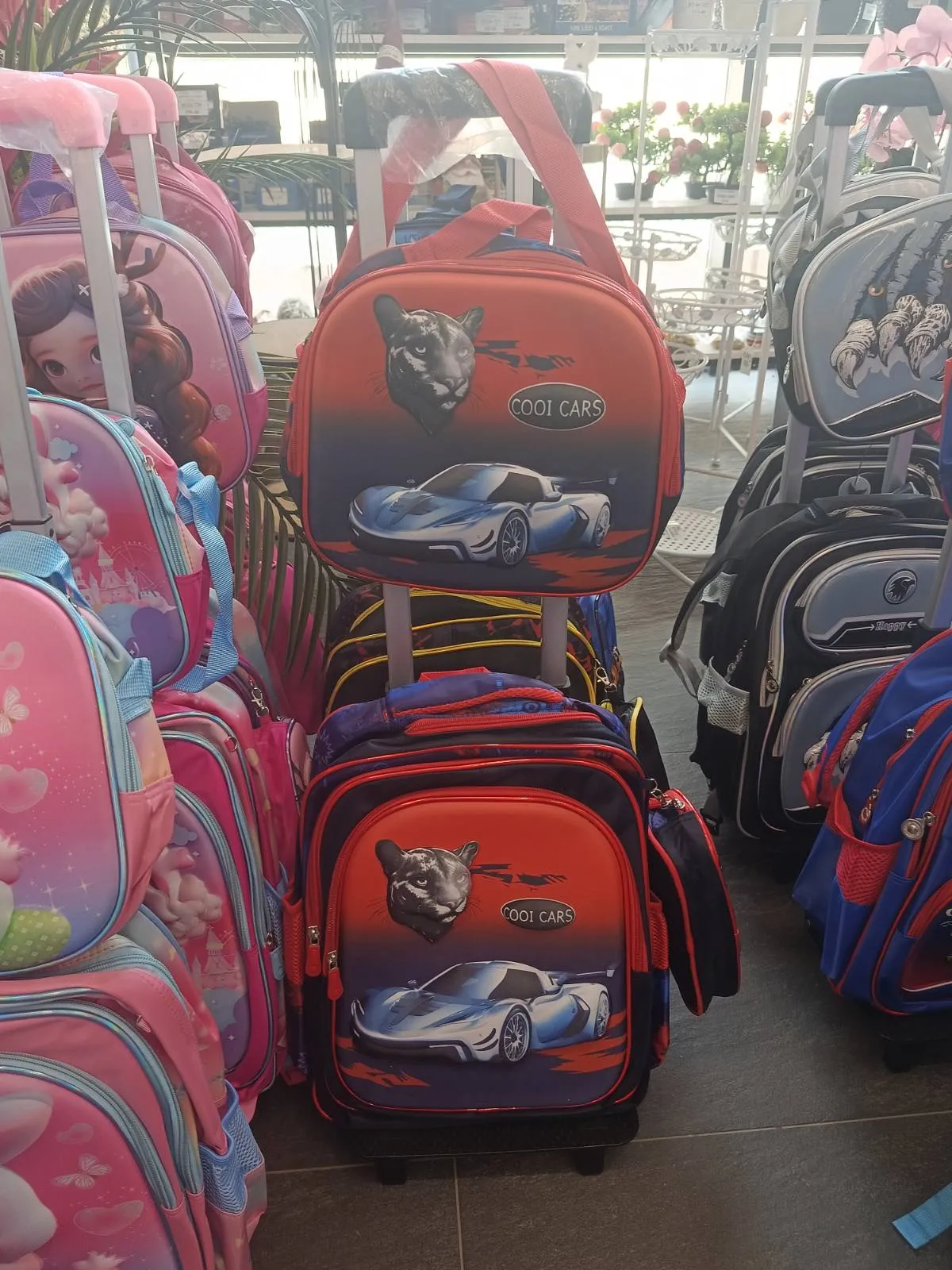 rucsac școlar pe roți mașină sport