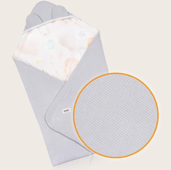 Păturica pentru scoica auto Lionelo Travel Grey Balloon, 90x90 cm Păturica pentru scoica auto Lionelo Travel Grey Balloon, 90x90 cm