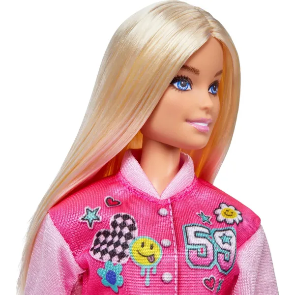 Păpușa Barbie „Costumul Școlar Fericit” Păpușa Barbie „Costumul Școlar Fericit”