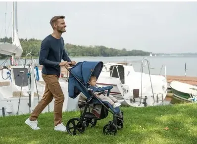 Carucior de plimbare Lionelo Annet Plus Black Carbon Carucior de plimbare Lionelo Annet Plus Black Carbon