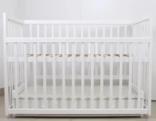 Pătuț Kuzya Sofia Alb cu sertar pe balansoar Pătuț Kuzya Sofia Alb cu sertar pe balansoar