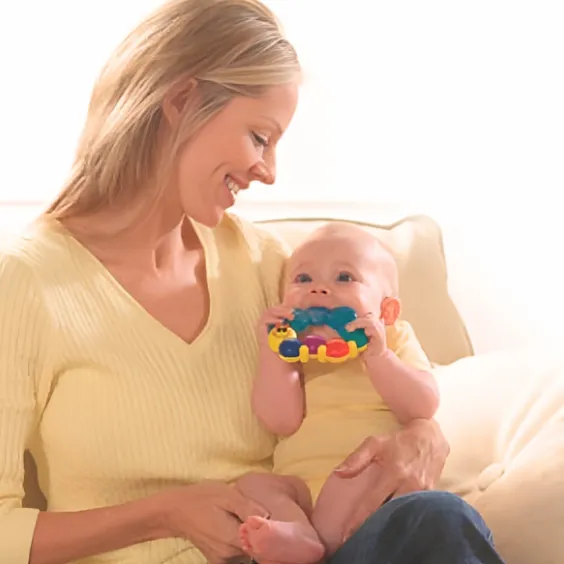 Zornăitoare cu dentiție „Omida veselă” Zornăitoare cu dentiție „Omida veselă”