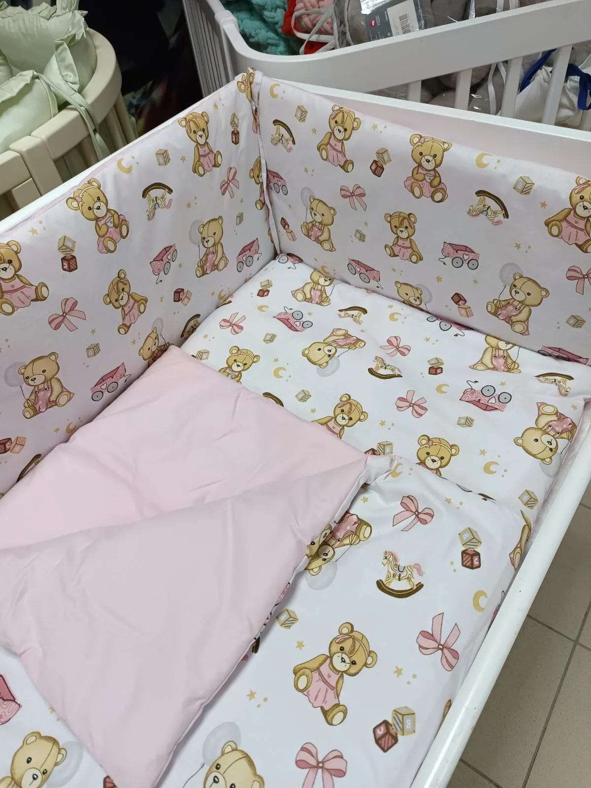 Set de lenjerie pentru patuc LUR102 Set de lenjerie pentru patuc LUR102