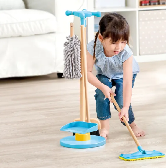 Set de curățenie din lemn Set de curățenie din lemn