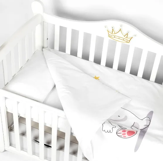 Lenjerie de pătuț PM Premium Iepuraș Gri (3 piese), 120x60 cm Lenjerie de pătuț PM Premium Iepuraș Gri (3 piese), 120x60 cm