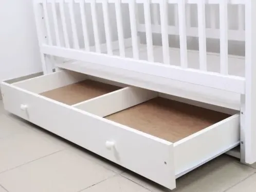 Pătuț Kuzya Sofia Alb cu sertar pe balansoar Pătuț Kuzya Sofia Alb cu sertar pe balansoar