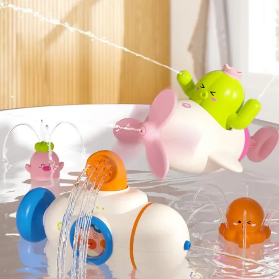 Jucărie pentru baie și pistol de apă „Submarina” Jucărie pentru baie și pistol de apă „Submarina”