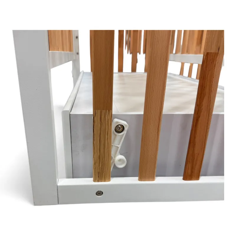 Pătuţ Eucalyptus Mia Premium Elite Transversal (DS-406) Alb+Natural Pătuţ Eucalyptus Mia Premium Elite Transversal (DS-406) Alb+Natural