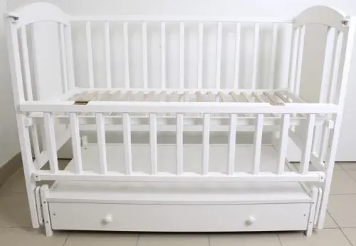 Pătuț Kuzya Elefant Alb pe balansoar cu sertar Pătuț Kuzya Elefant Alb pe balansoar cu sertar