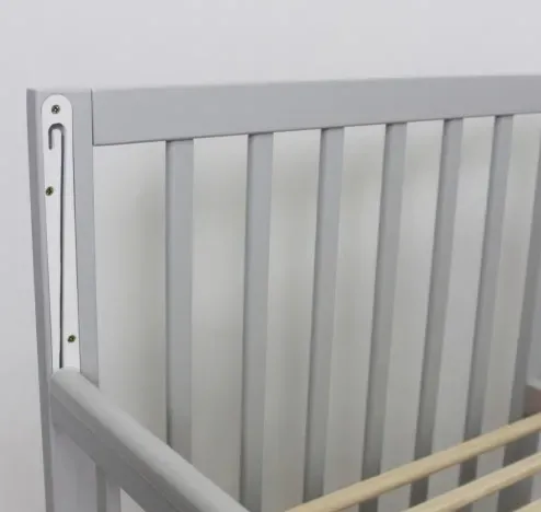 Pătuț Kuzya Sofia Gri pe balansoar cu sertar Pătuț Kuzya Sofia Gri pe balansoar cu sertar