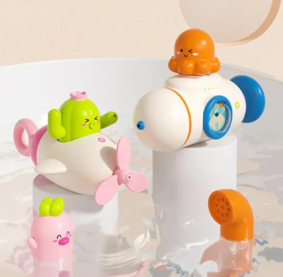 Jucărie pentru baie și pistol de apă „Submarina” Jucărie pentru baie și pistol de apă „Submarina”