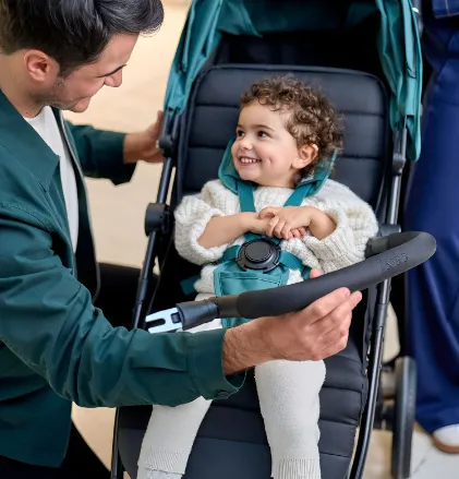 Cărucior de plimbare Lionelo Mira Grey Graphite Cărucior de plimbare Lionelo Mira Grey Graphite