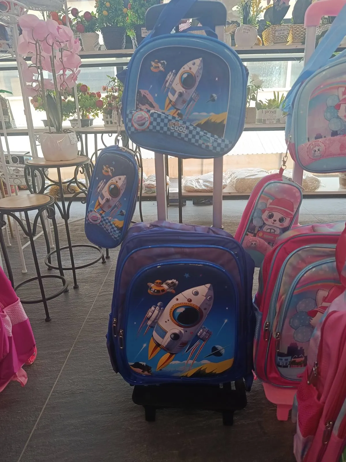 rucsac școlar pe roți racheta