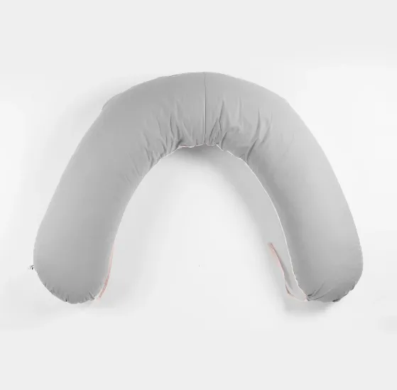 Pernă pentru gravide PM forma-V cu față de pernă Gri-Roz, 135 cm Pernă pentru gravide PM forma-V cu față de pernă Gri-Roz, 135 cm